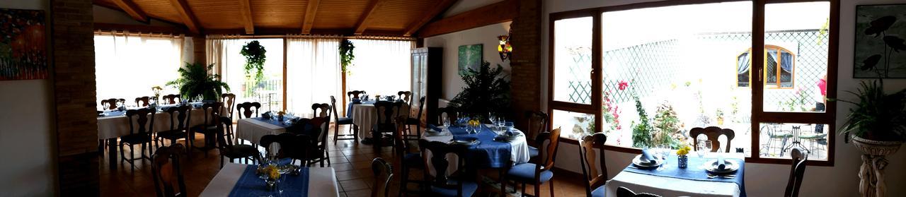 Podiumberg Hotel Quatretondeta Екстериор снимка