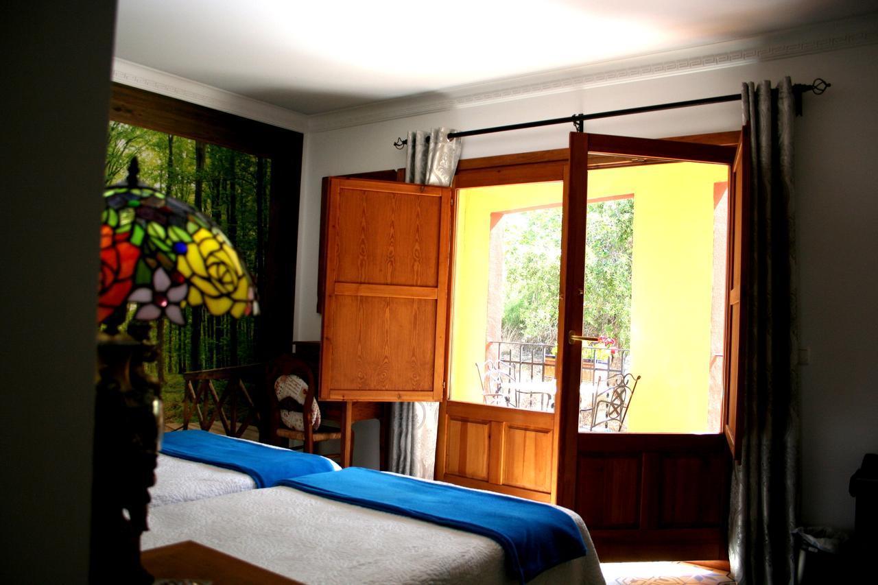 Podiumberg Hotel Quatretondeta Екстериор снимка