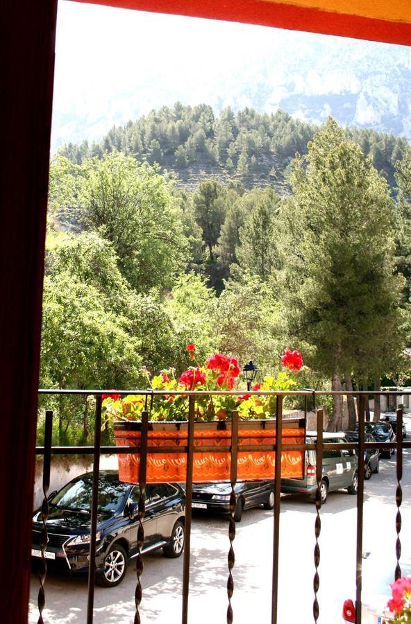 Podiumberg Hotel Quatretondeta Екстериор снимка